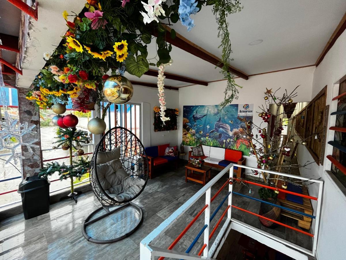 Acuarios Hostal Playa Ladrilleros Bagian luar foto