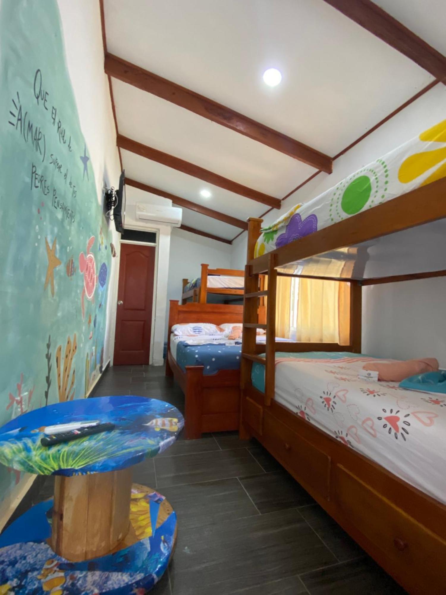 Acuarios Hostal Playa Ladrilleros Bagian luar foto