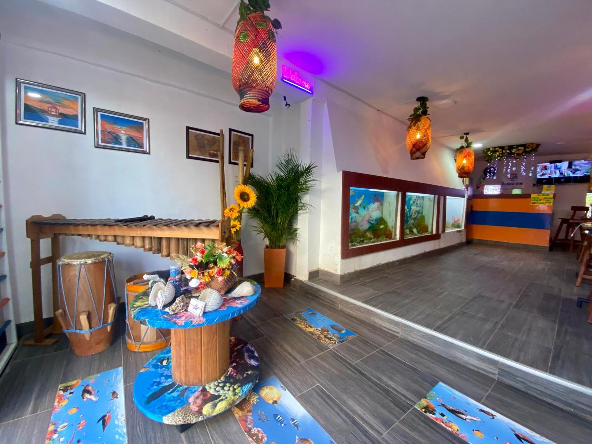 Acuarios Hostal Playa Ladrilleros Bagian luar foto